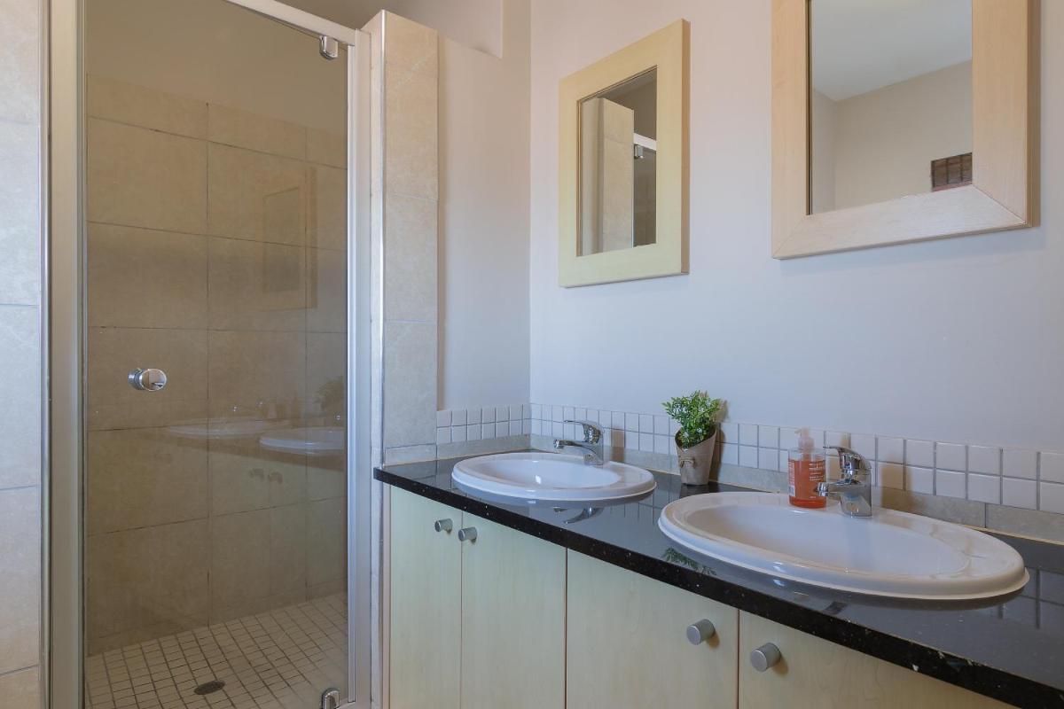 Citystay Apartments Century City Città del Capo Esterno foto